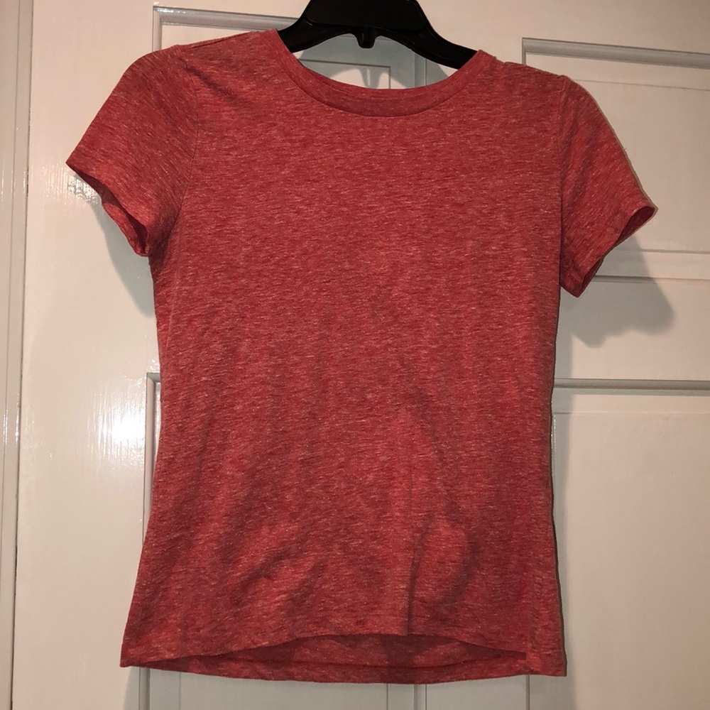 Light red scoop neck tee